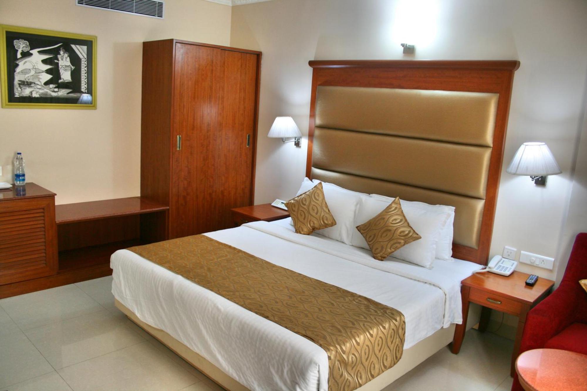 Hotel Raj Park- Hill View Tirupati Exterior foto